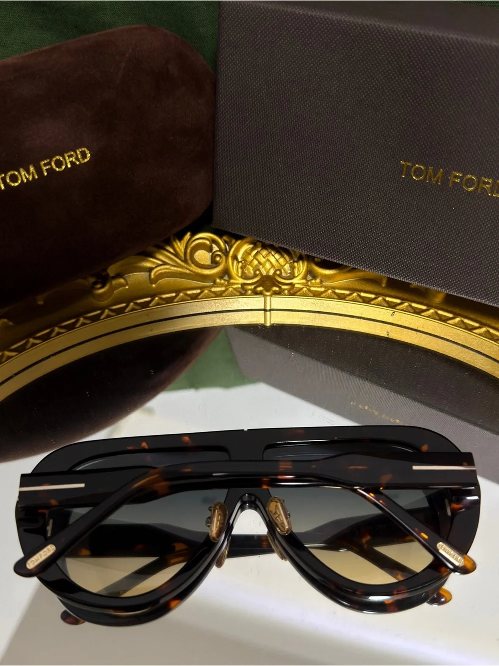 Tom Ford Men’s Tortoiseshell Aviator Sunglasses - Brown Gradient